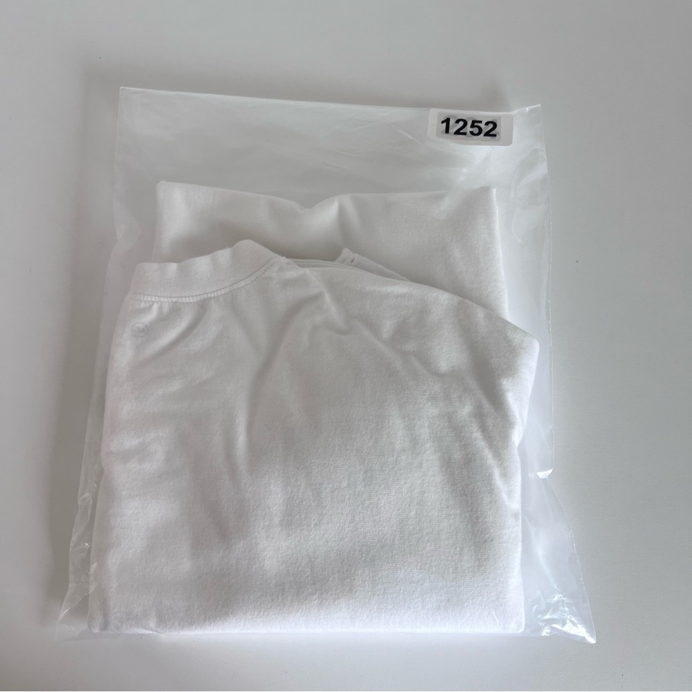 AG Adriano Goldschmied Sena Ruffle Eyelet Flutter Tee Cottagecore Top - Picture 10 of 10